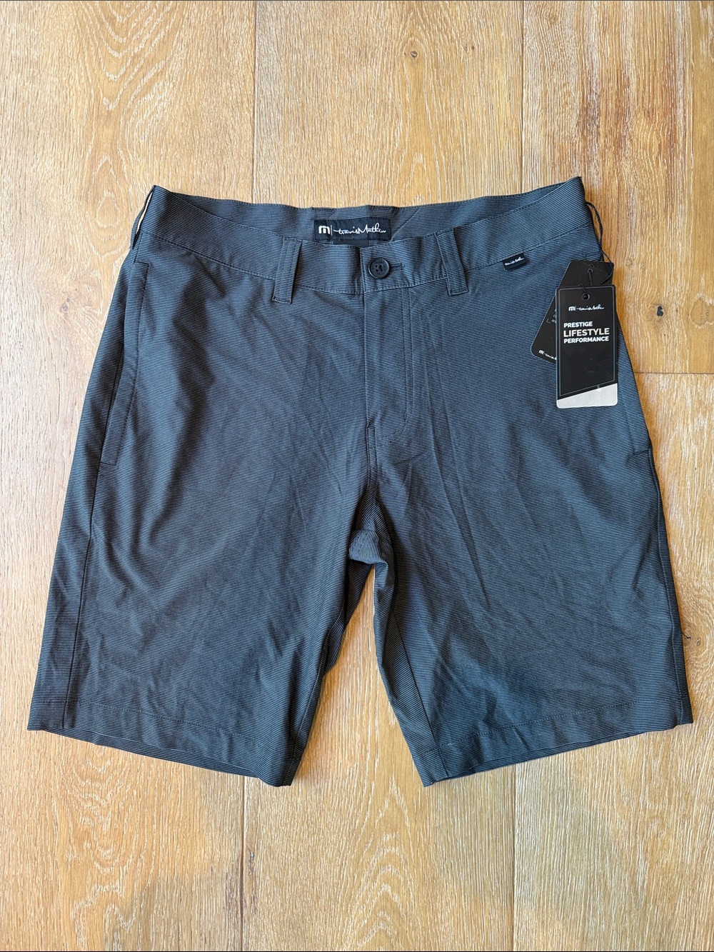 NWT Travis Mathew Men's Black Flat-Front Performance Shorts size 30